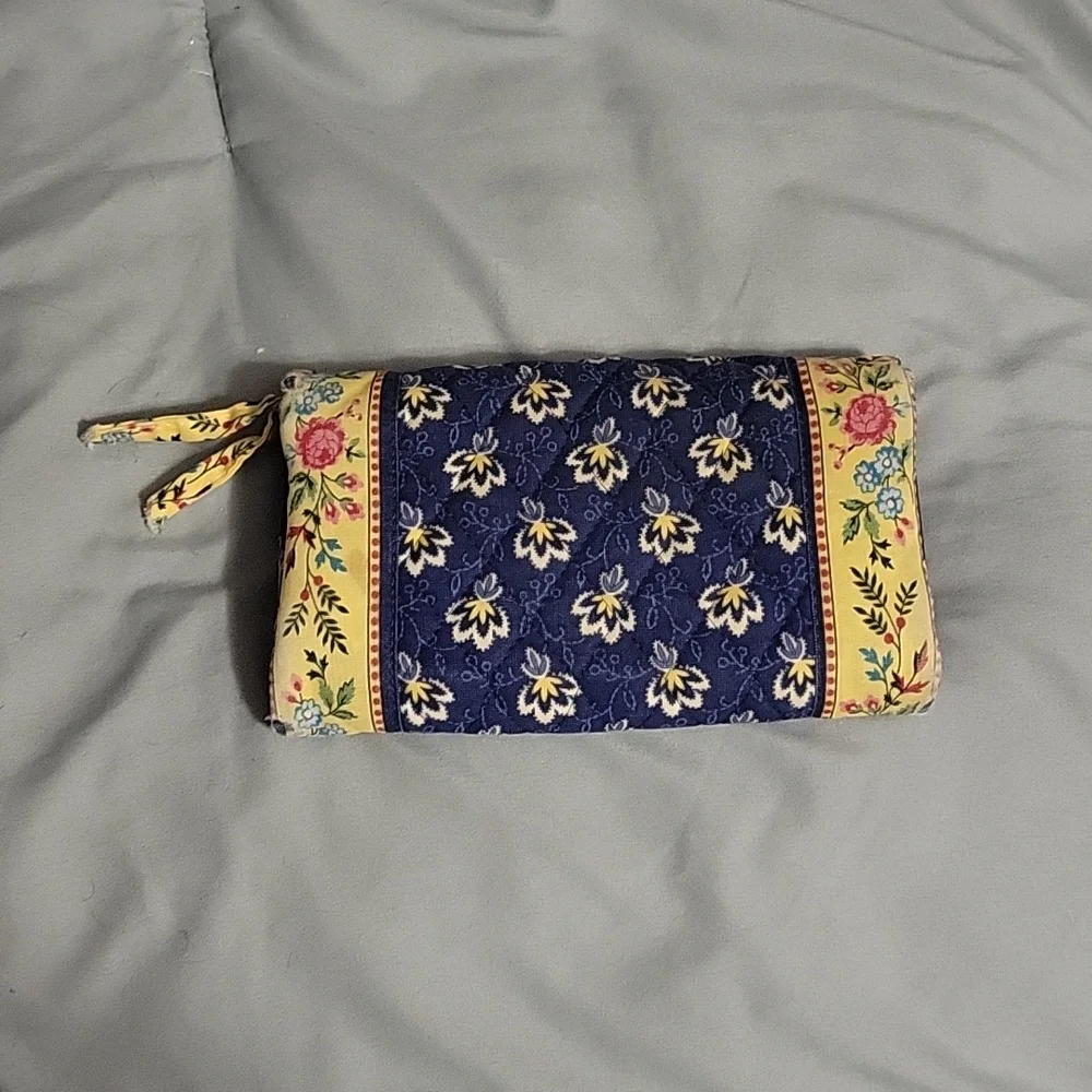 Retired Vera Bradley Maison Blue Tri-fold Clutch Wallet - Picture 7 of 7